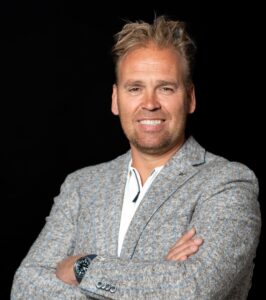 WhatsApp met Dirk Jan van Confide Bouw